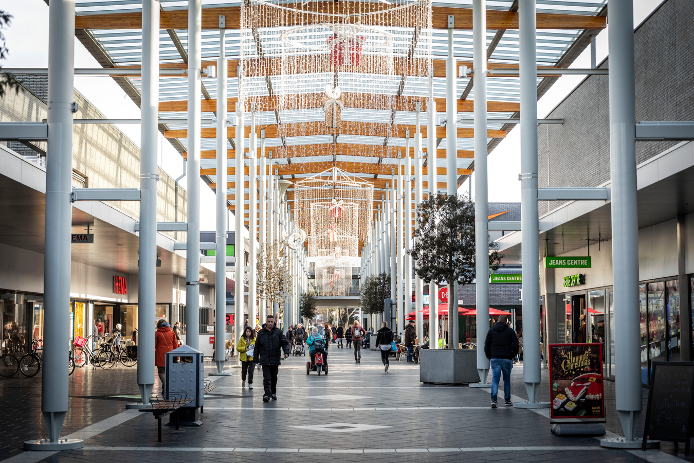 Winkelcentrum Woensel voelt zich vergeten ondernemers willen af