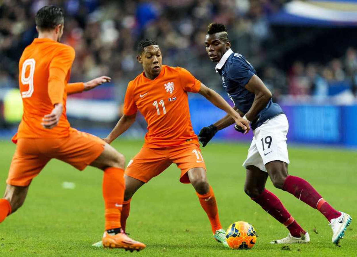 Футбольная лига нидерландов. Франция vs Нидерланды. Франция Голландия. Франция Нидерланды 2017. Голландская футбольная лига.