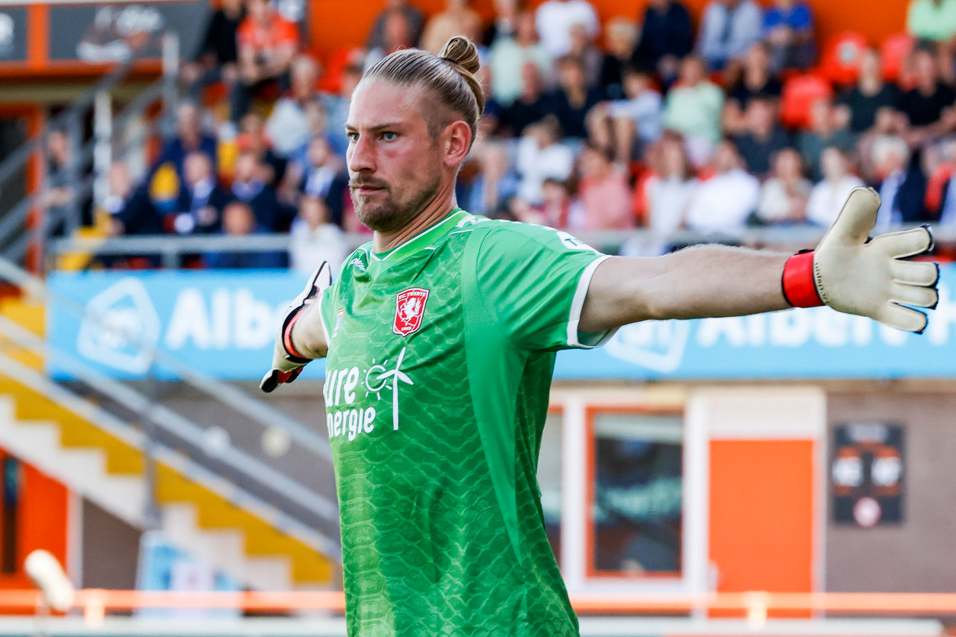 Lars Unnerstall gigant bij FC Twente ‘Mijn vader was vroeger bang dat