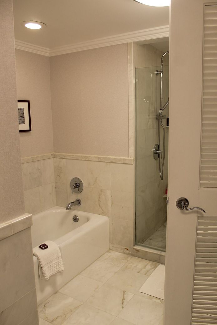 Beelden van de hotelkamer waar Bob Saget op het moment van zijn overlijden verbleef