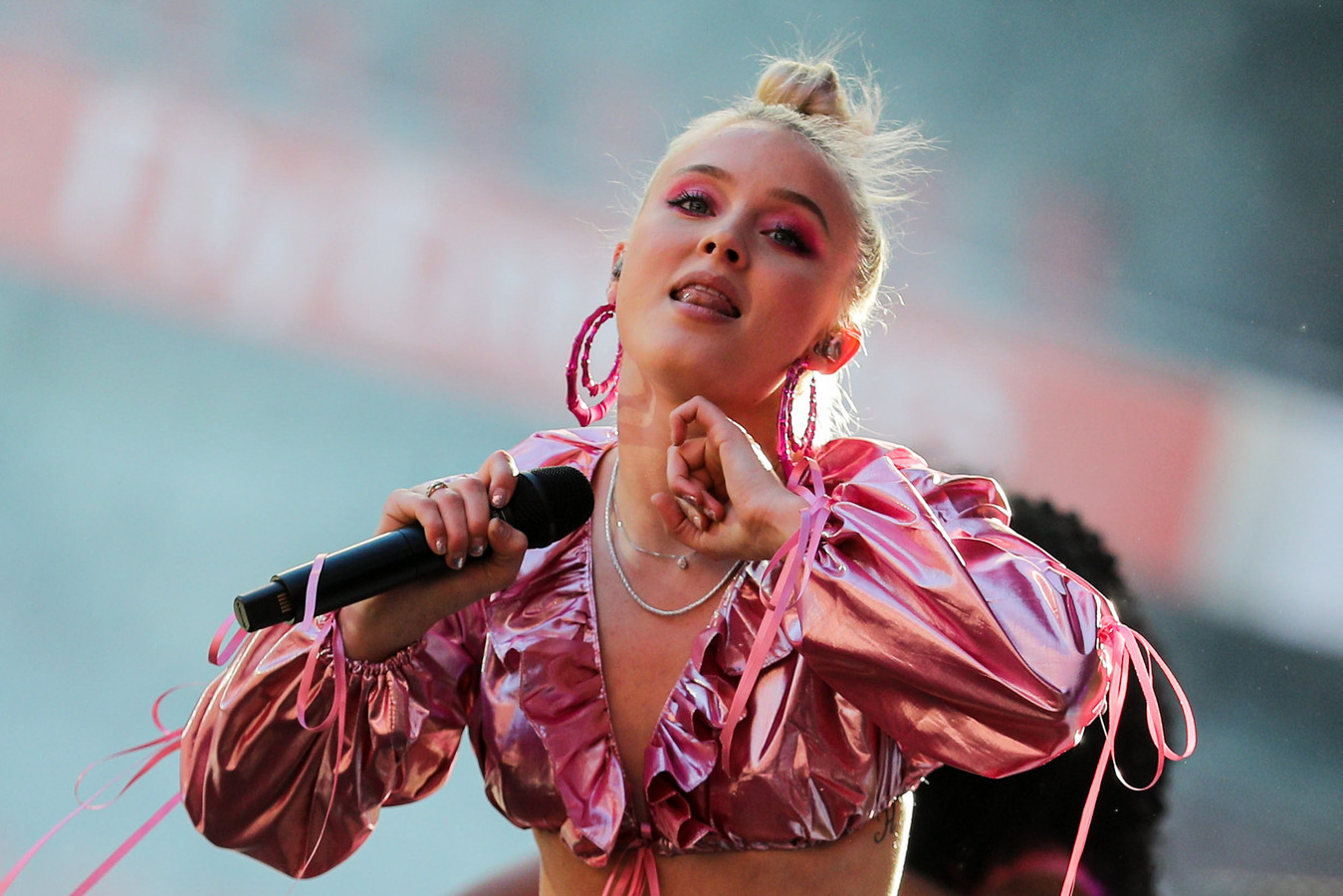 Zweedse hitzangeres Zara Larsson komt volgend jaar naar Amsterdam