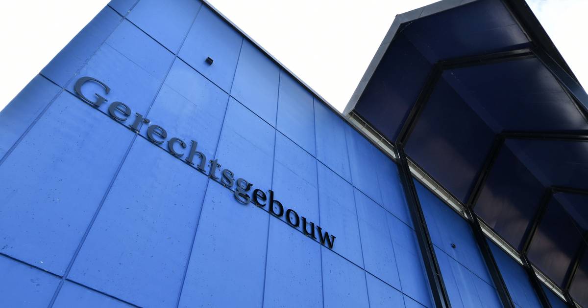 Beschonken Bentleybestuurder veroorzaakt ongeluk onder invloed van ‘negen’ glazen wijn.