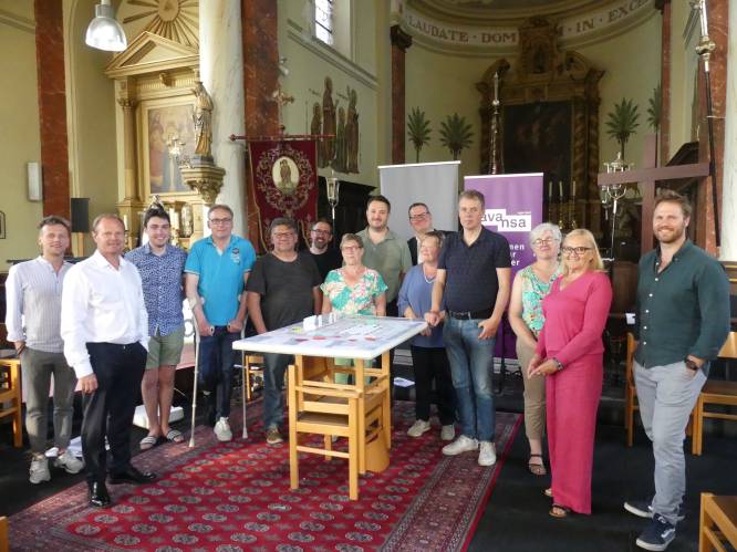 Inwoners Zeveren geven kerk nieuwe toekomst als dorpshuis: “Tal van mogelijkheden, maar het wordt geen feestzaal”