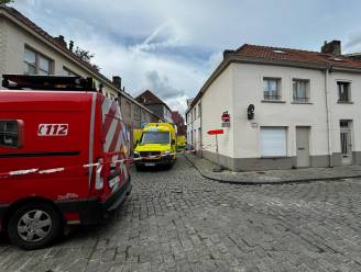 Man (82) op straat overleden vlakbij eigen woning in Brugge 