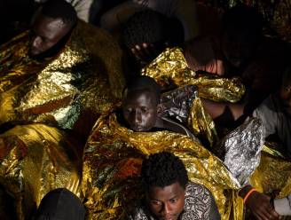 550 migranten gered voor kust Libië, vrees voor tientallen doden bij nieuwe schipbreuk