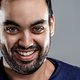 Kamal Kharmach verzoent allochtonen en Vlamingen: 'Muntthee met bier!'