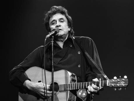 Elvis Costello en Chris Cornell vertolken poëzie Johnny Cash