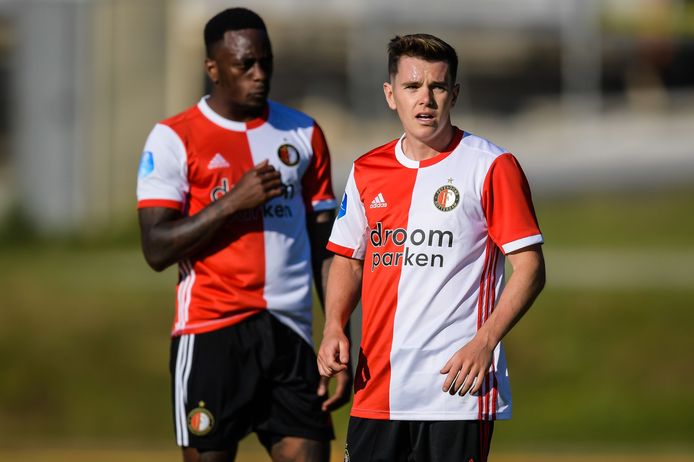 Liam Kelly in het shirt van Feyenoord.