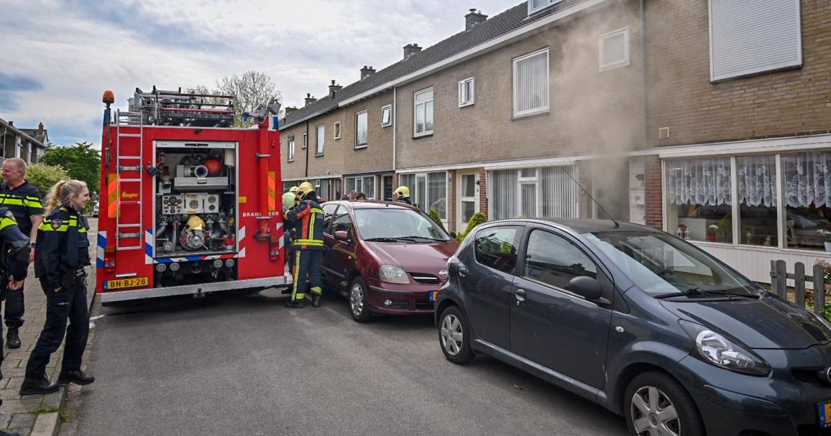 Koelkast vliegt in brand in woning HazerswoudeRijndijk Alphen AD.nl