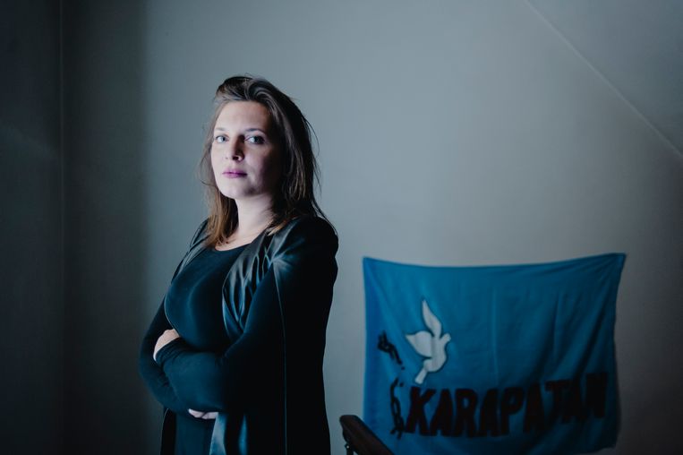 Issabel De Fré: ‘Ja, de advocatuur is een mannenwereld. En ja, er haken veel vrouwen af, maar dat is omdat ze kiezen voor hun gezin.' Beeld Daniil Lavrovski