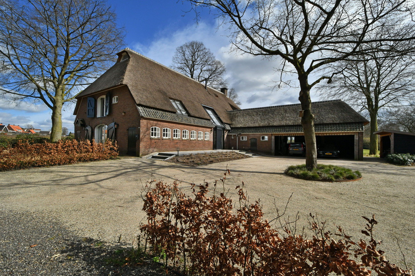 Droomboerderij van Renate en Harry ligt aan rand van 'Dynasty-gevoel als de trap af komen' | | tubantia.nl