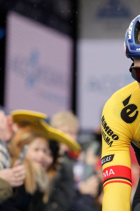 Frayeur pour Wout van Aert lors d'un entraînement à la frontière belgo-néerlandaise