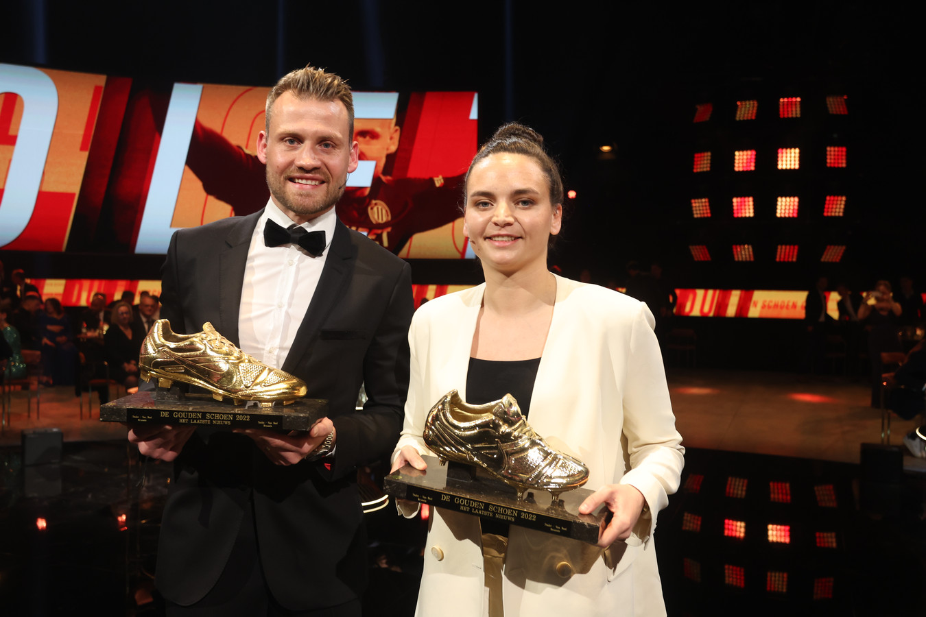 Simon Mignolet et Nicky Evrard, les grands gagnants du 69e gala du Soulier d'Or.