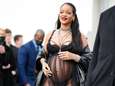“Niet je mama's borstvoedingsbeha.” Rihanna doorbreekt taboes met nieuwe lingeriecollectie	
