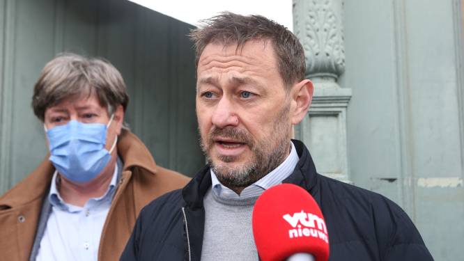Bart De Pauw na afloop van de zitting: “Ik heb me eigenlijk nooit verdedigd. Ik zou dat graag in de rechtbank willen doen”