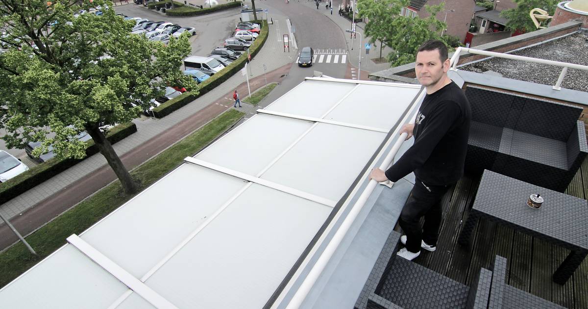 Slachtoffer wraakcampagne wordt nu door de burgemeester van Oss op straat gezet Oss bd.nl
