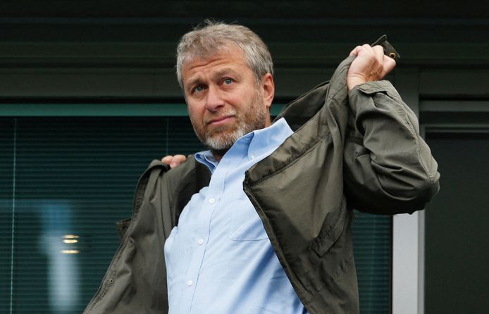 Roman Abramovich zat tien dagen geleden nog op de tribune op Stamford Bridge.
