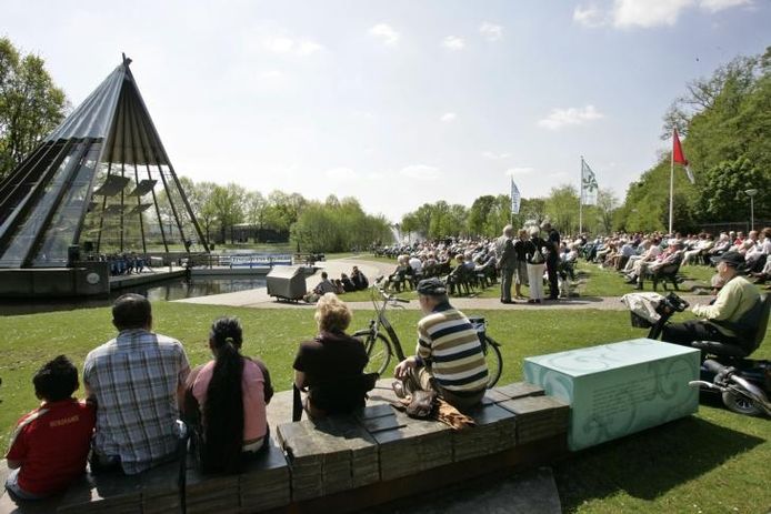 Een Caratconcert in stadspark de Warande in Helmond.