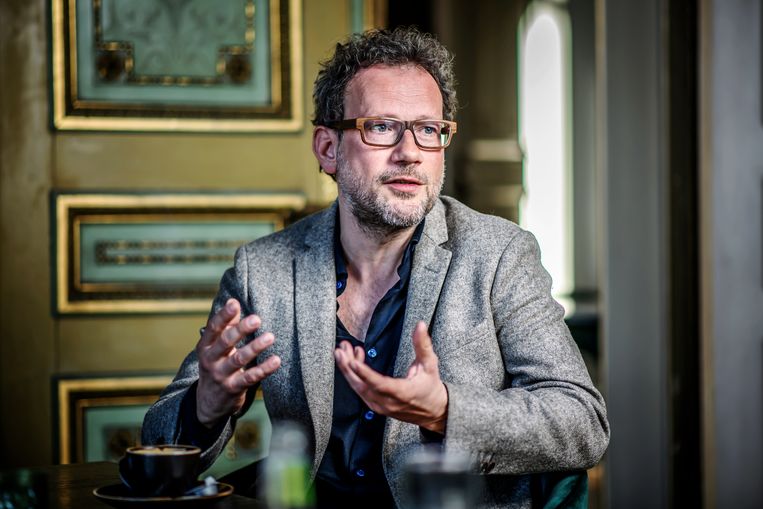 Dave Sinardet: ‘De opstappremies zijn buiten proportie. Die mensen hebben al veel geld verdiend.’
 Beeld Geert Van de Velde