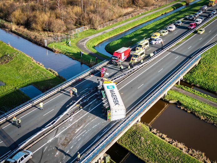De N11 is in beide richtingen dicht.