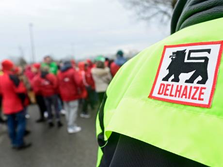 Le blocage du centre de distribution de Delhaize à Zellik levé après une menace d'arrestations