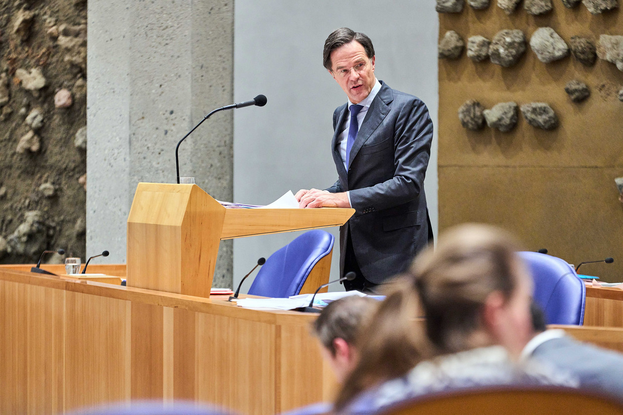 Premier Rutte tijdens het debat over de regeringsverklaring. Beeld ANP