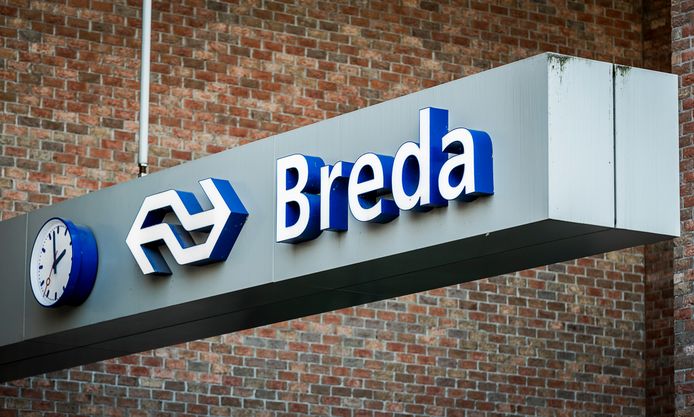 Het station van Breda.
