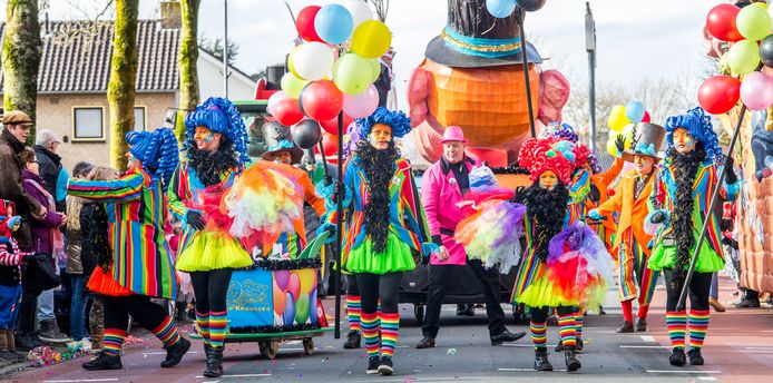 Carnaval toen dat nog wel doorging. De optocht in Beuningen van 2018.