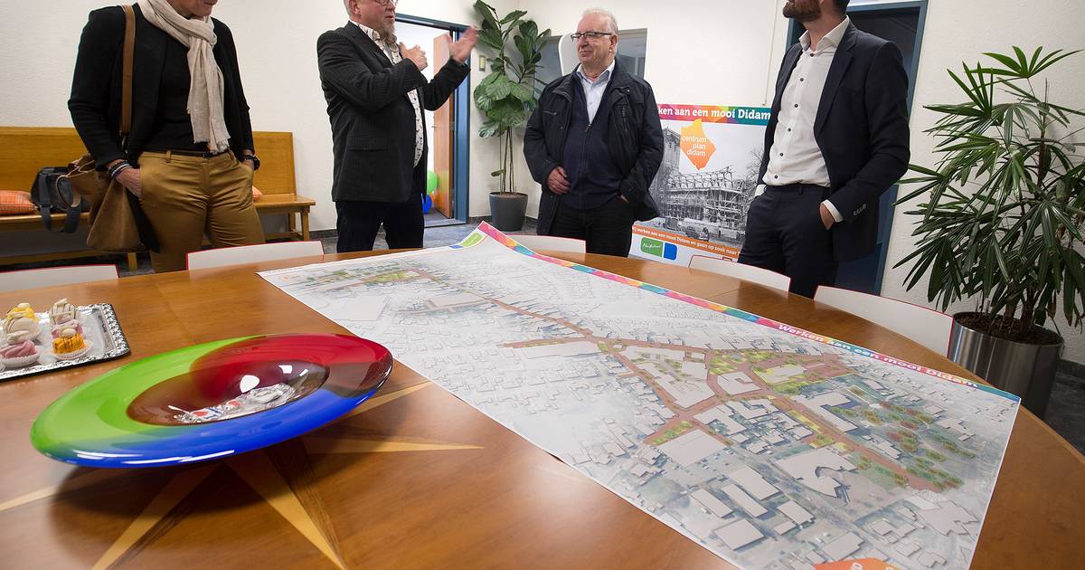 Didammers denken mee over het centrum in oude gemeentehuis