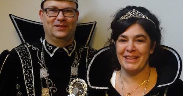 Prins Ronald dâ€™n urste en Prinses Marga nieuw prinsenpaar Paplippels