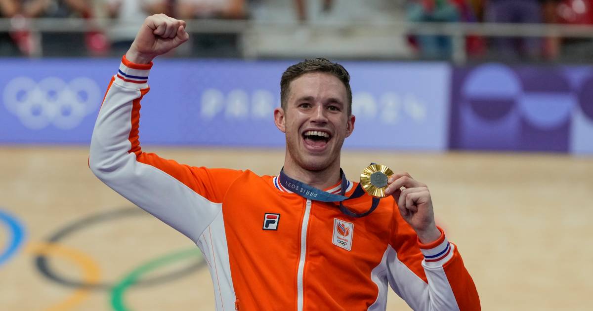 Lavreysen prolongeert sprinttitel, Hoogland grijpt na botsing naast het brons.