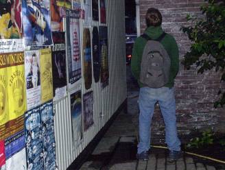 Wildplasser blijkt geseind als gevluchte gevangene: “Plasje leverde ritje naar de gevangenis op”