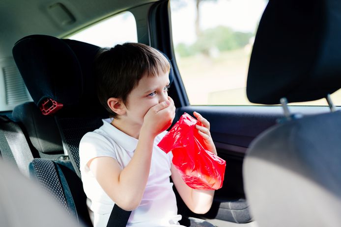 Vooral kinderen tot de pubertijd hebben snel last van wagenziekte. Foto ter illustratie.