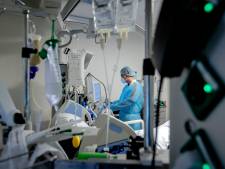 Meer coronapatiënten in ziekenhuis, aantal nieuwe besmettingen daalt verder