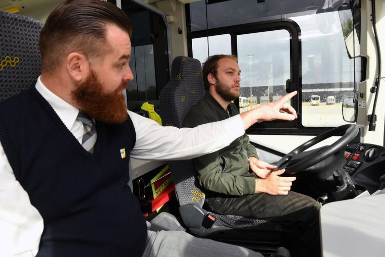 De Lijn Werft Chauffeurs Aan Op Jobdag Grimbergen In De