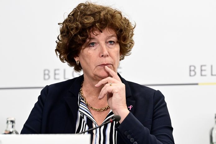 Minister van Overheidsbedrijven Petra De Sutter (Groen).