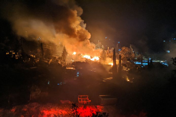 Ook op 26 april was er al brand in het vluchtelingenkamp op Samos.