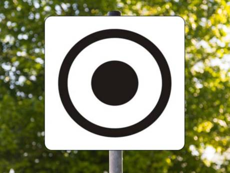 Dit betekent het nieuwe verkeersbord met de witte ruit in Frankrijk ...