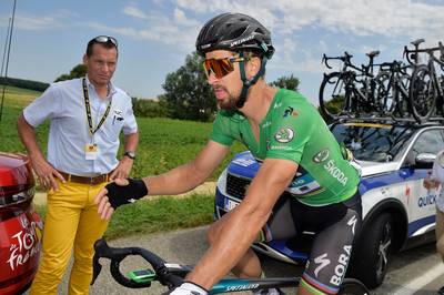 Zorgen om Peter Sagan na val in afdaling