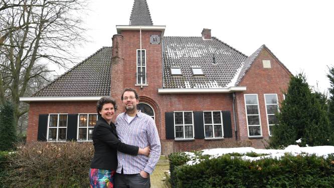 Axel en Carlijn verlieten Zuid-Afrika en wonen nu in voormalig politiebureau van Berkel-Enschot