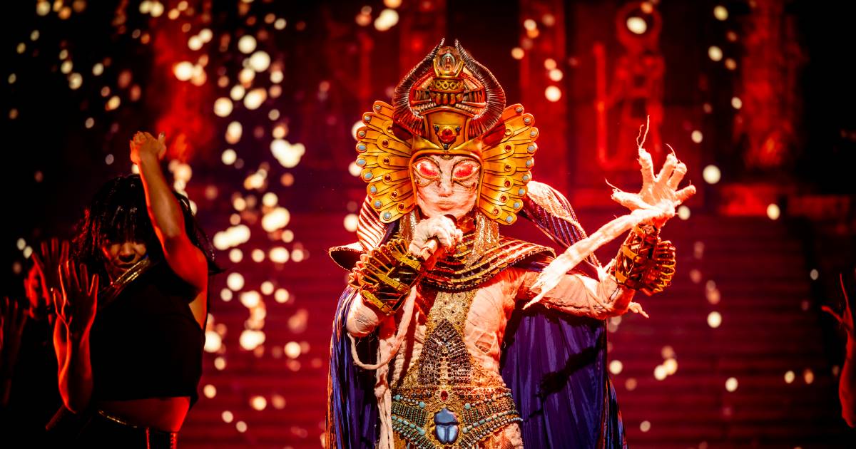 Wie verschuilt zich achter het masker van Mummie in ‘The Masked Singer ...