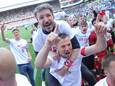 Mark van Bommel is door het dolle heen, vlak na de titel van Royal Antwerp FC.