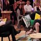 Dwarskijker over 'Matchmakers' en 'Nieuwsjagers': sprintjes trekken met rubberlaarzen aan