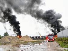 Auto’s vliegen in brand op rijdende trein in Brabant na kapotrijden bovenleiding