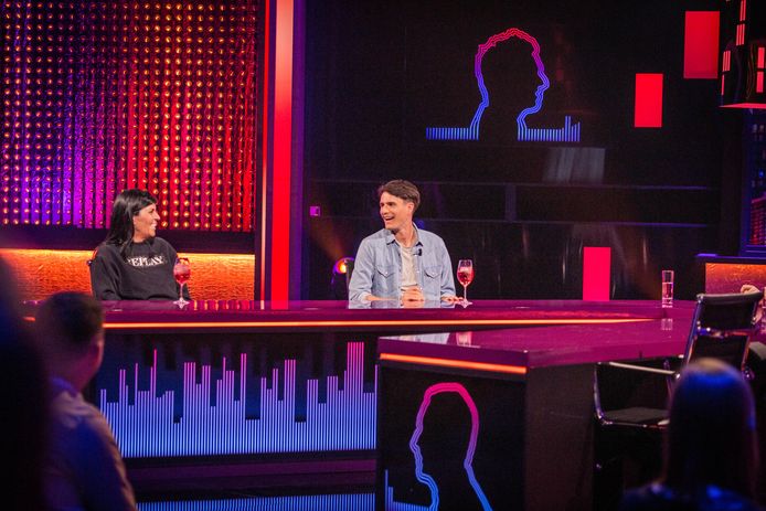 Debora en Conner Rousseau ontmoeten elkaar vanavond donderdag in De Cooke en Verhulst Show