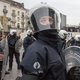 Politie bekogeld met stenen in Molenbeek, 13 arrestaties