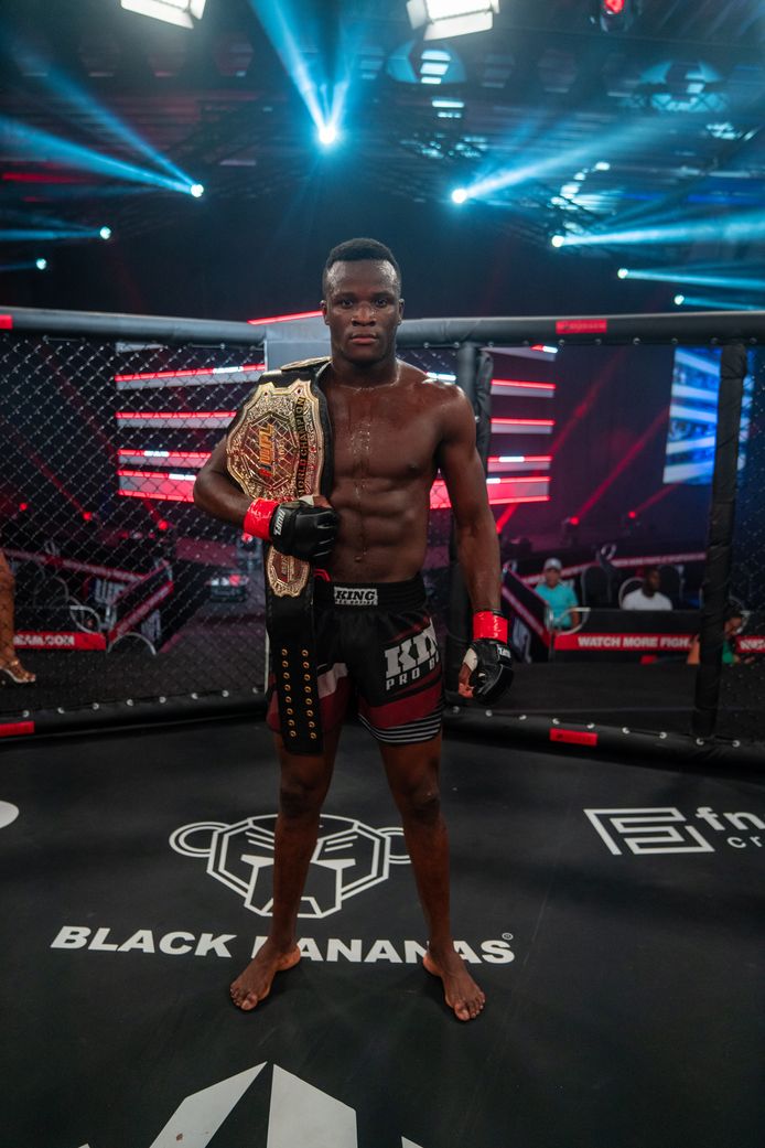 Keita Losene, vriend van Miss België Kedist Deltour, is wereldkampioen MMA.