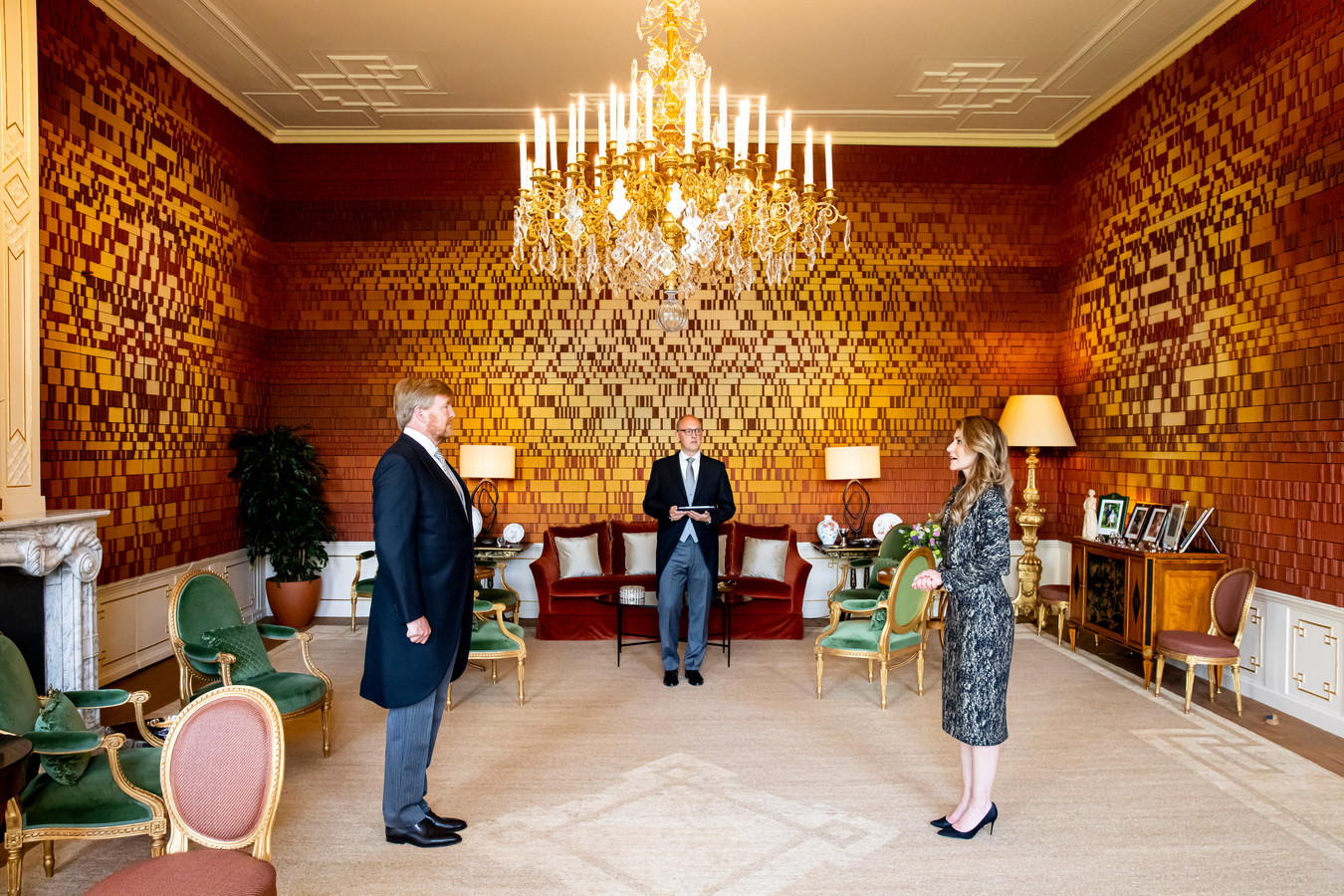 Dilan Yeşilgöz-Zegerius bij haar beëdiging voor koning Willem-Alexander als staatssecretaris van Klimaat in Paleis Huis ten Bosch.