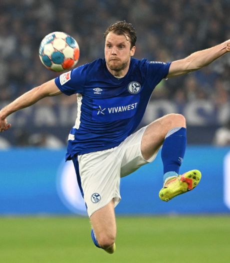 Thomas Ouwejan geniet na van uitzinnig promotiefeest Schalke 04: ‘Aan alles merkte je de hunkering’