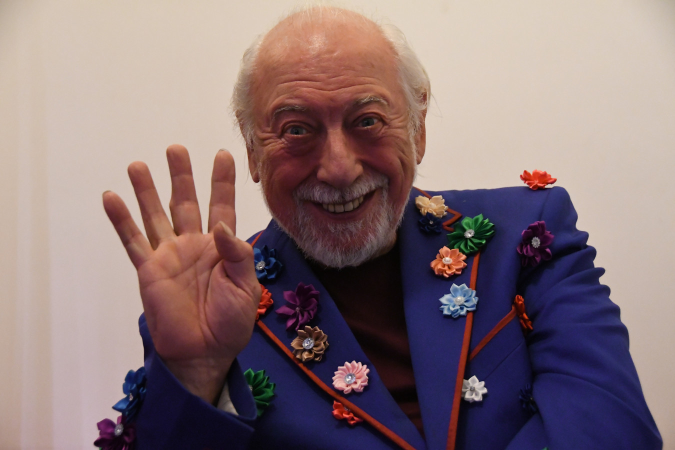 Ouderwets lachen, gieren en brullen met de Vlaamse komiek Urbanus